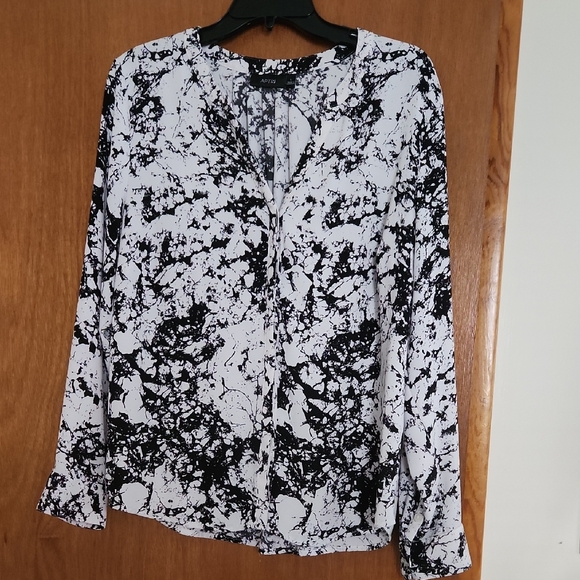Apt. 9 Abstract Blouse - Picture 1 of 5